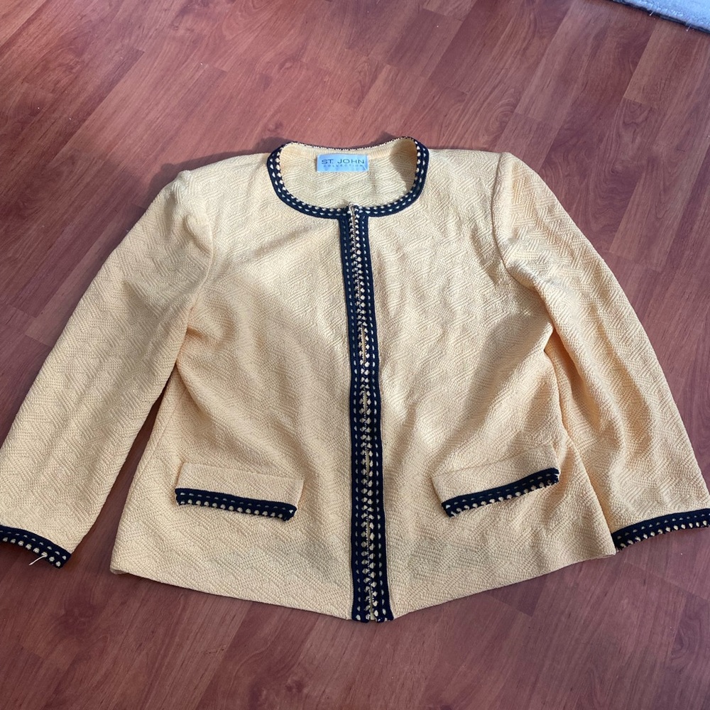 St John  Knit Sweater Cardigan Blazer Yellow W/ Black Accent Size 6.